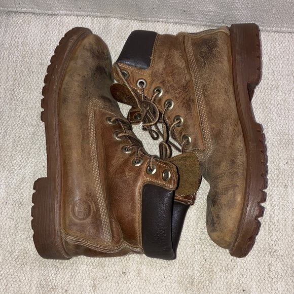 Timberland boys / girls size 5 1/2 Rustic Brown Leather Boots - FAIR condition - Picture 11 of 15